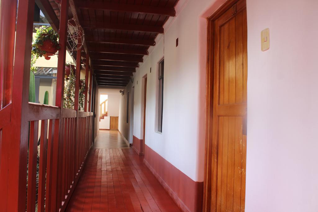 Eureka Lodge โอยานไตตามโบ ภายนอก รูปภาพ